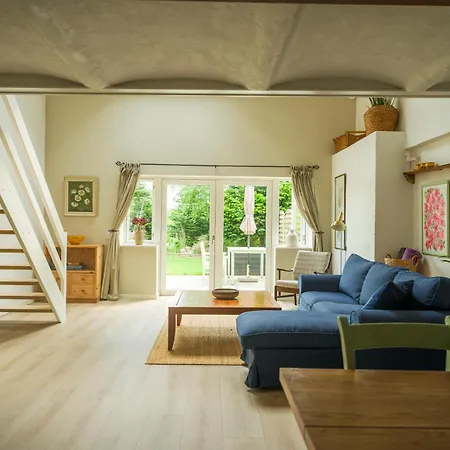 Lustrup Apartmán *